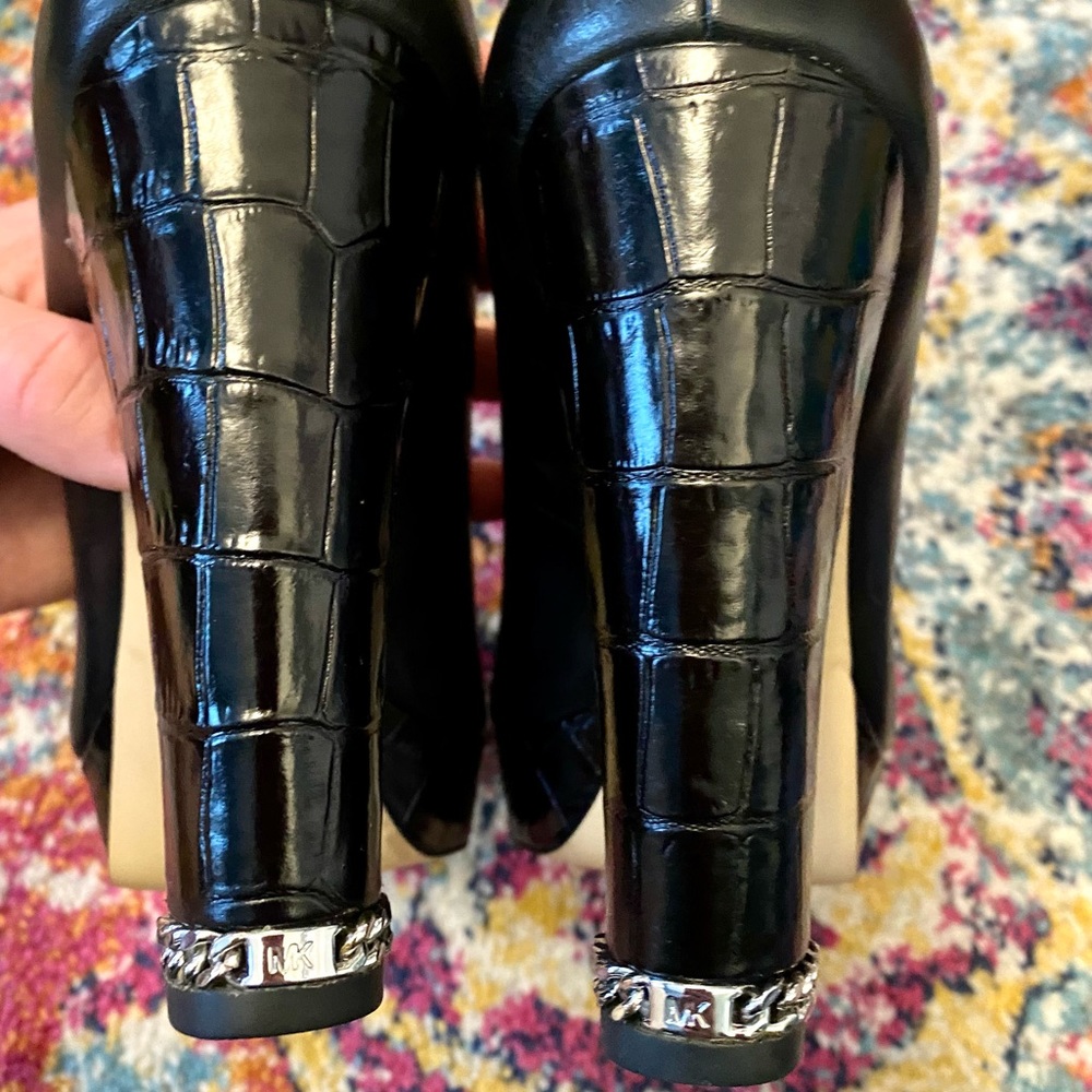 Michael Kors Sabrina Platform leather almond toe pumps -black size 8&1/2 - Picture 6 of 12